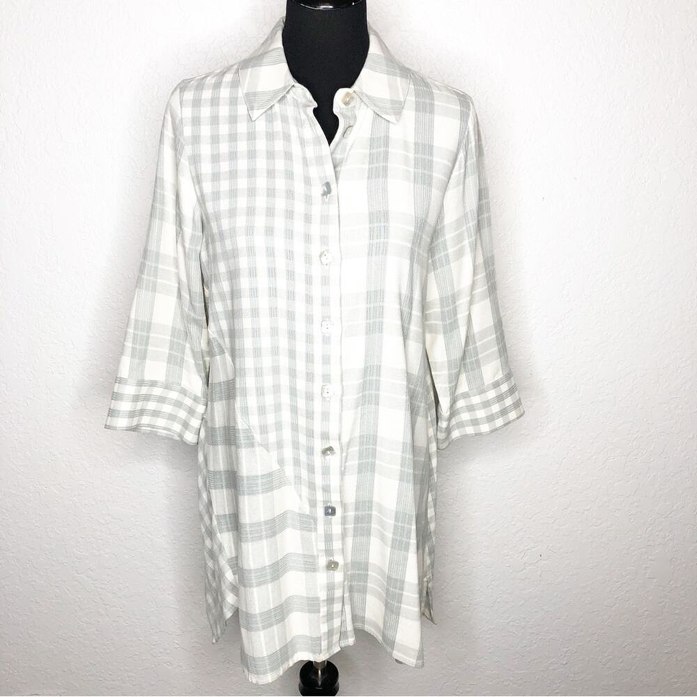 Soft Surroundings sage green gray cream mixed plaid button down tunic top Small